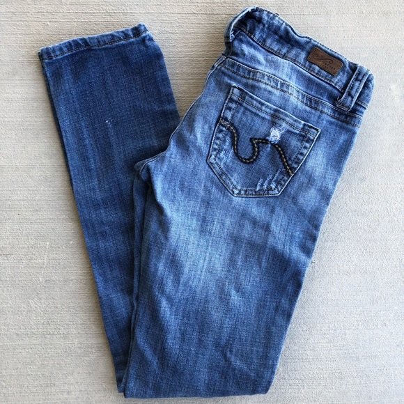 Refuge Ripped Jeans - Picture 2 of 6